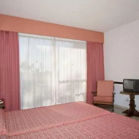 Kross Alamos Hotel 3*